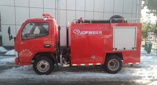 國五東風單排1.8噸民用消防車